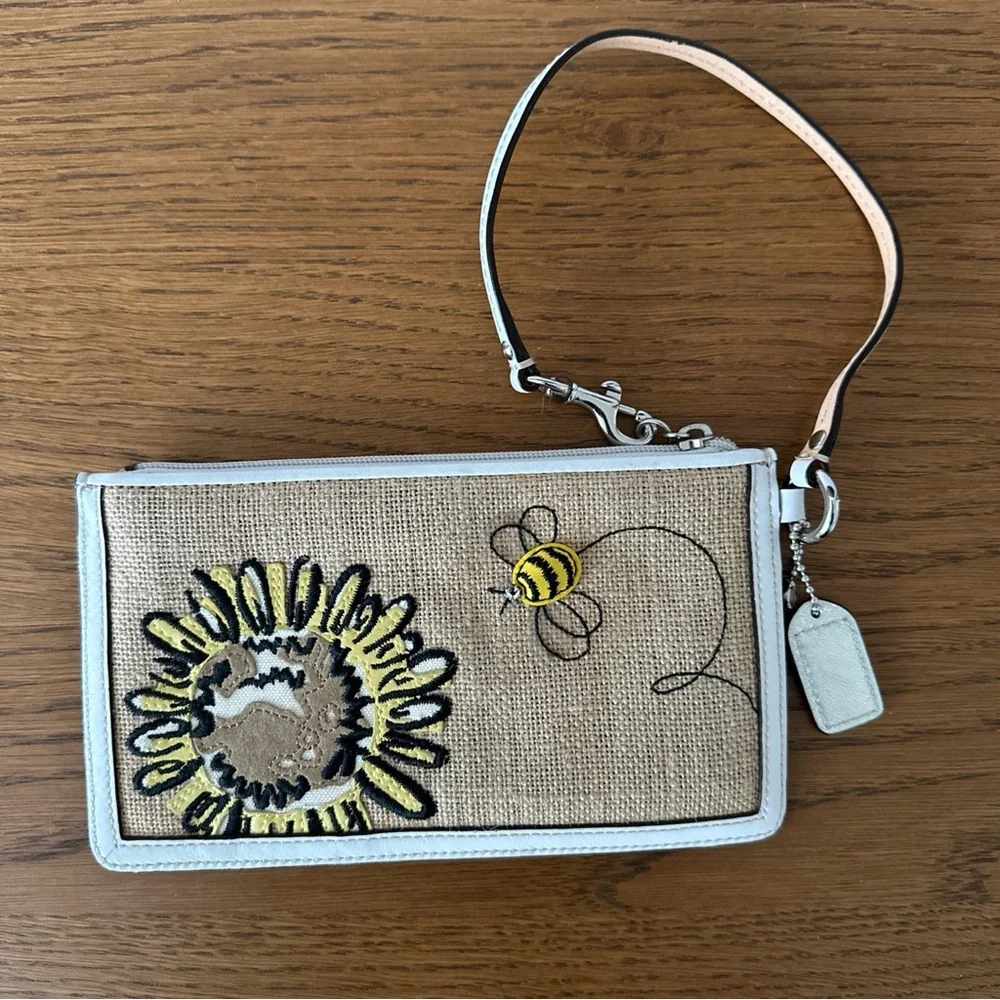 Coach Wristlet Pouch Floral Bumble Bee Crystals Burlap Leather Trim Zip Purse - Picture 2 of 15